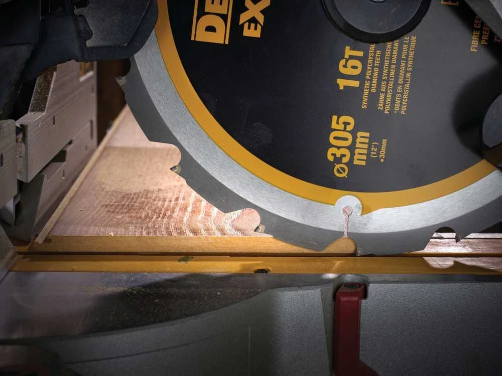 Pjovimo diskas fibrocementui DeWalt DT1475-QZ; 16T; 305 mm