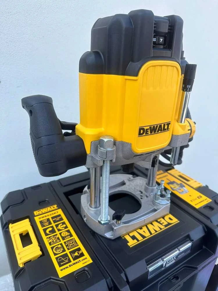 Elektrinė freza DeWalt DWE625KT-QS; 2300 W