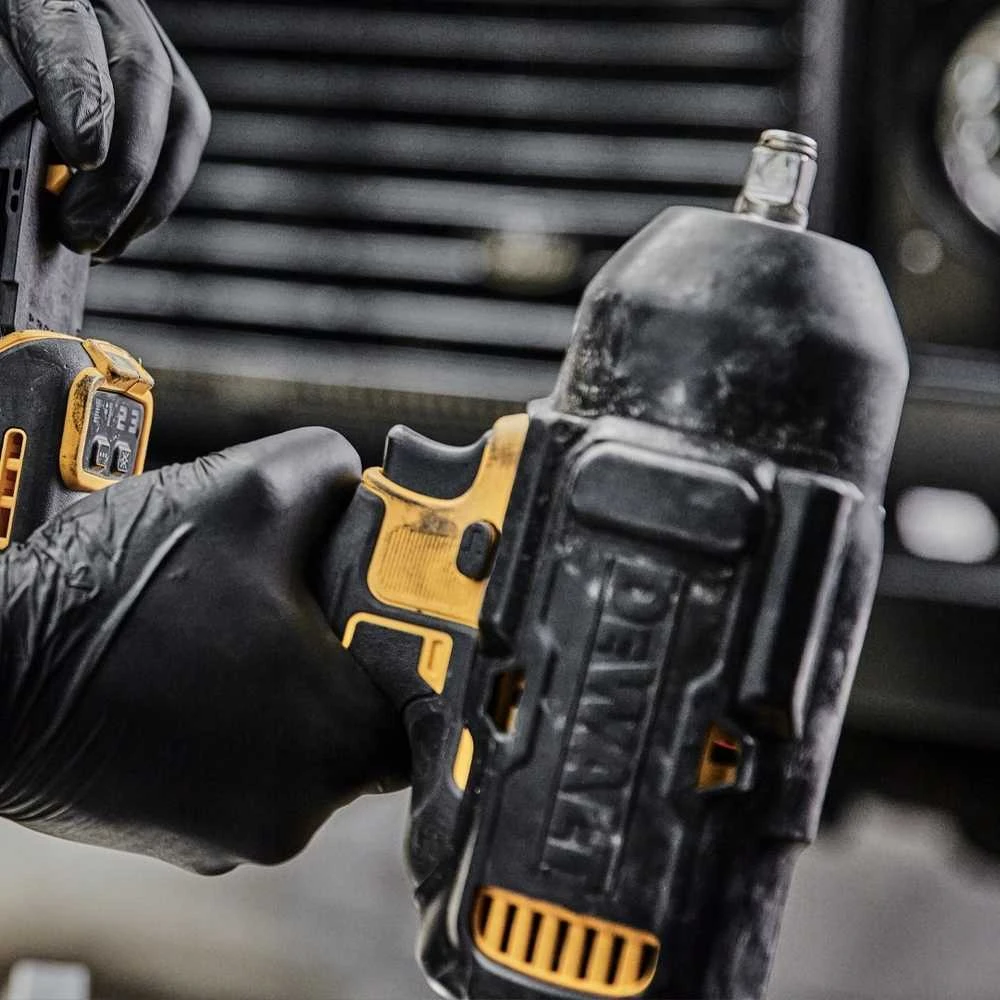 DEWALT.GUMOWA OSŁONA DO DCF899/900