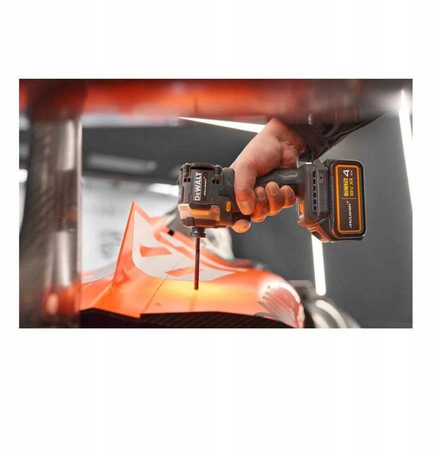 Akumuliatorinis smūginis gręžtuvas Dewalt DCF85MM2T-QW, 18 V