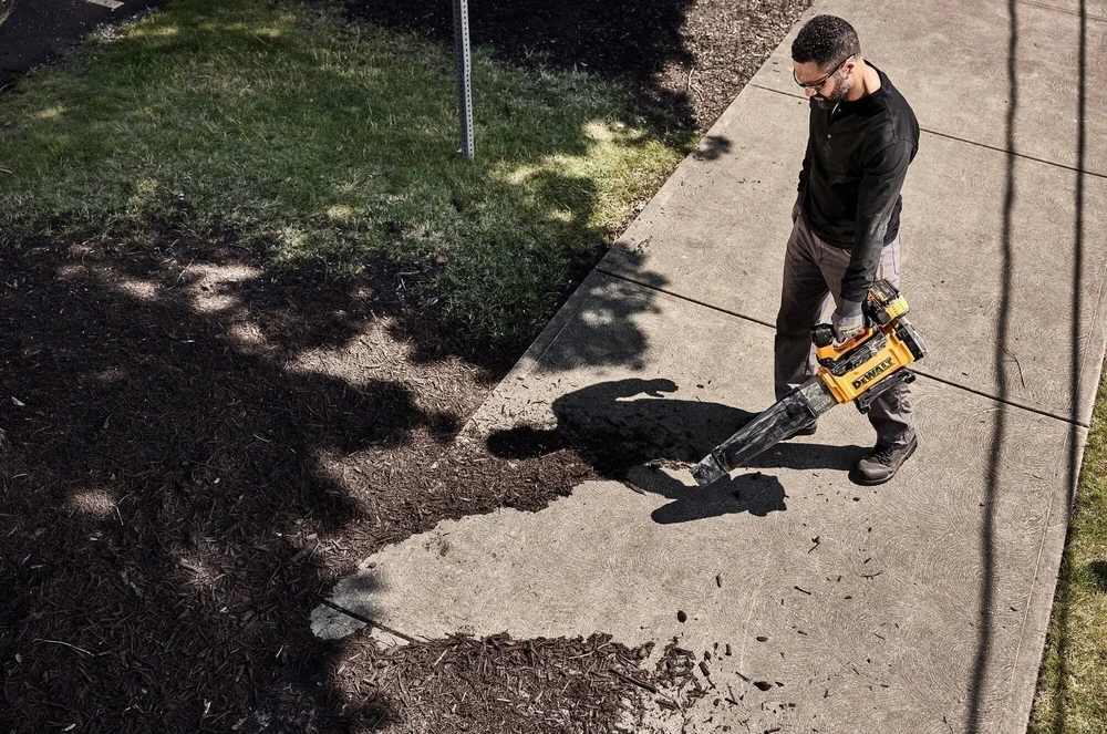 Dewalt lapų pūstuvas DCMBL777N, 54V, be akumuliatoriaus ir kroviklio