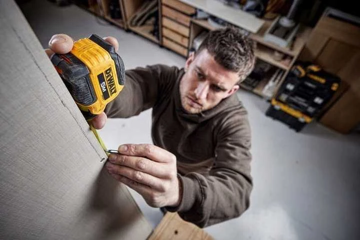 Matavimo ruletė DeWalt DWHT38114-0; 5 m; 28 mm