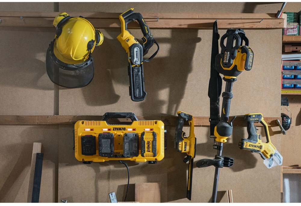Dewalt kompkatiškos gyvatvorių žirklės DCMHT520n, 18V, be akumuliatoriaus ir kroviklio