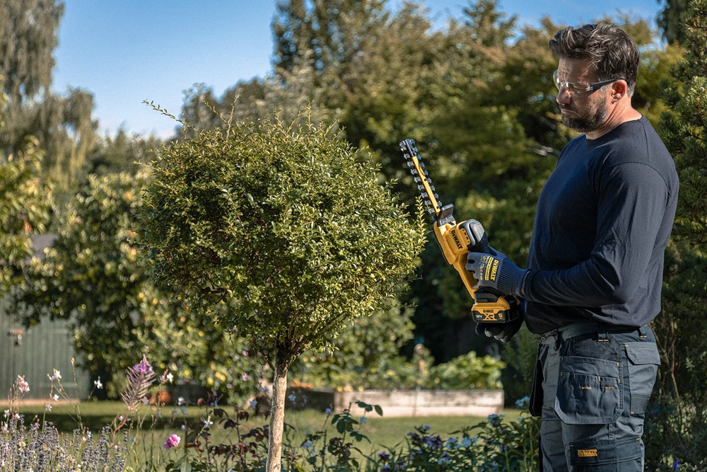 Dewalt kompkatiškos gyvatvorių žirklės DCMHT520n, 18V, be akumuliatoriaus ir kroviklio