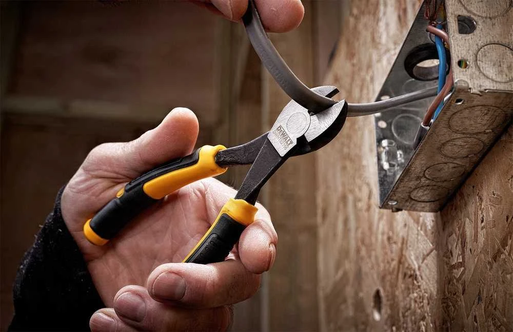 Pro Kirpimo replės DeWalt DWHT82796-0; 160 mm