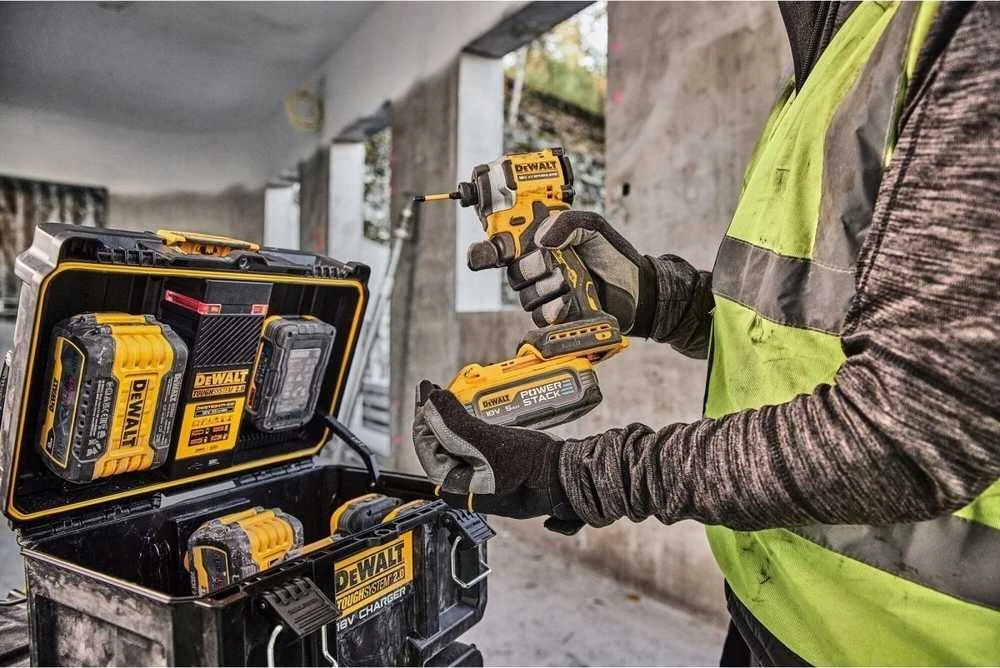 Pakrovėjas DeWalt DWST83471-QW; 18/54 V