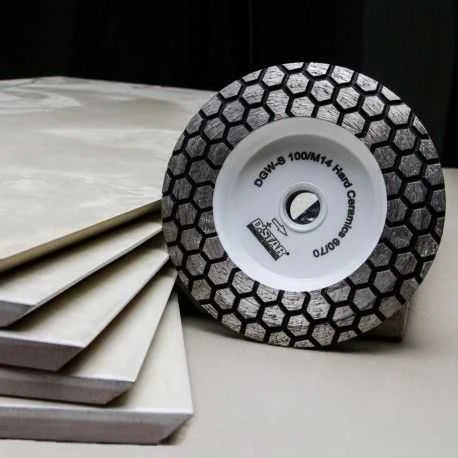 DISTAR 100 HARD CERAMICS Deimantinis plytelių šlifavimo diskas