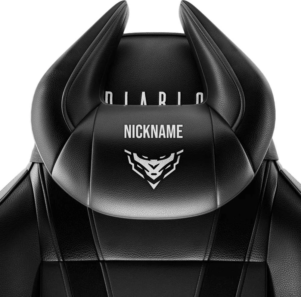 Diablo Chairs Diablo Diablo X-Horn galvos atramos pagalvė su asmeniniu siuvinėjimu, juoda