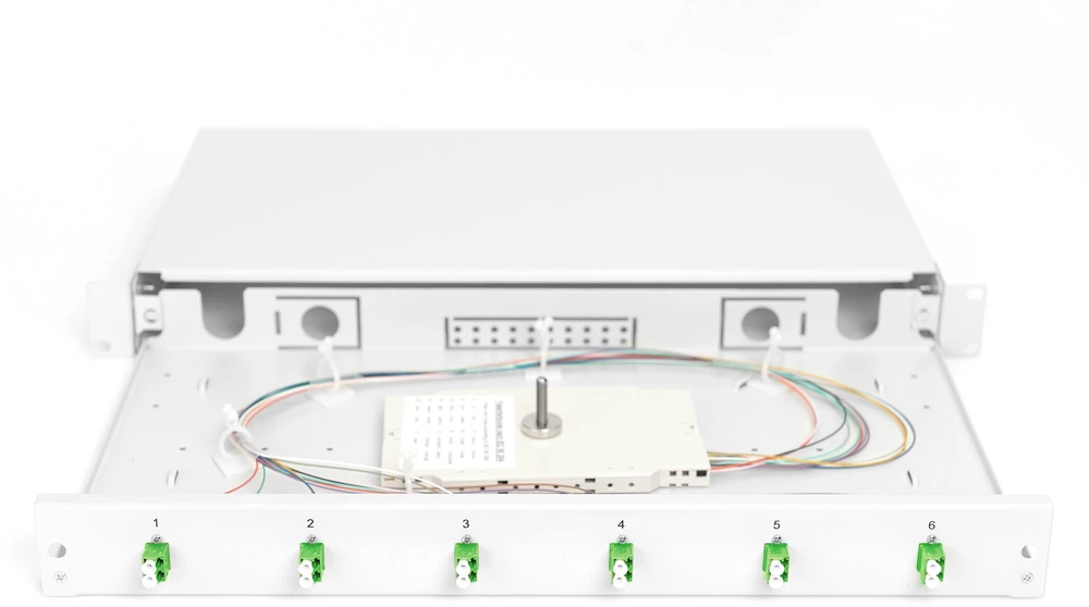 Digitus Digitus optinio pluošto sujungimų dėžutė – 1U – sukomplektuota – 6x LC APC DX – OS2