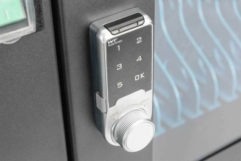 Digitus Skaitmenas | DN-45007 įkrovimo vežimėlis, skirtas 16 nešiojamųjų kompiuterių / planšetinių kompiuterių iki 14 colių, USB-C