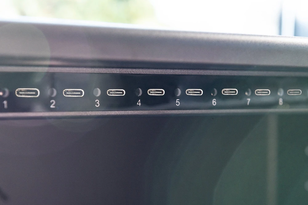 Digitus Skaitmenas | DN-45007 įkrovimo vežimėlis, skirtas 16 nešiojamųjų kompiuterių / planšetinių kompiuterių iki 14 colių, USB-C