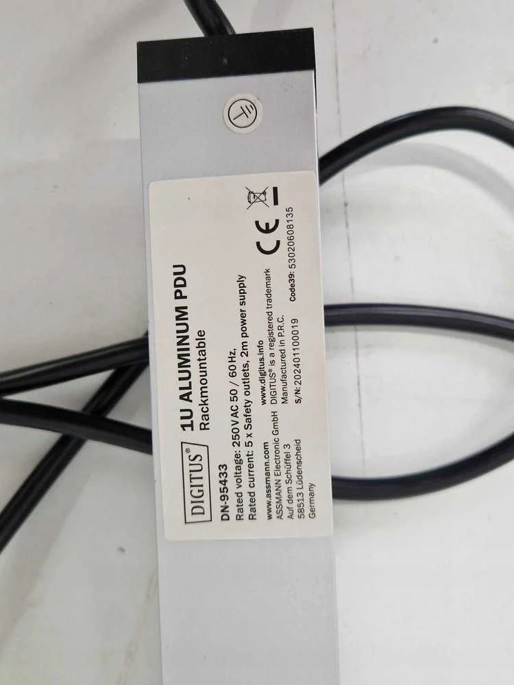 DIGITUS PDU 1HE 5x Schuko 16A Ausgnge 230V/16A juodas