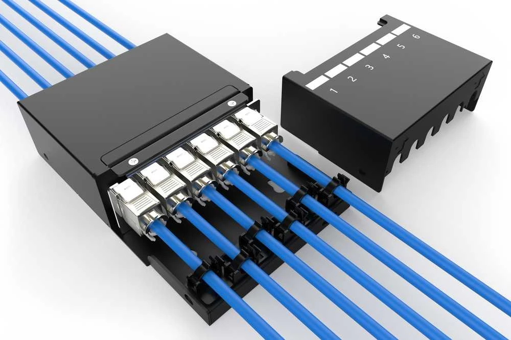 „Digitus“ konsolidavimo taškų dėžutė, 6 prievadų „Keystone“ moduliai su išmaniuoju kabelių tvarkytuvu | DN-93708-6