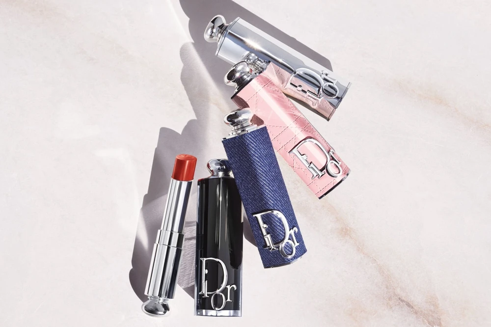 Dior Addict drėkinamieji blizgūs lūpų dažai, 558 Bois de Rose, 3,2 g