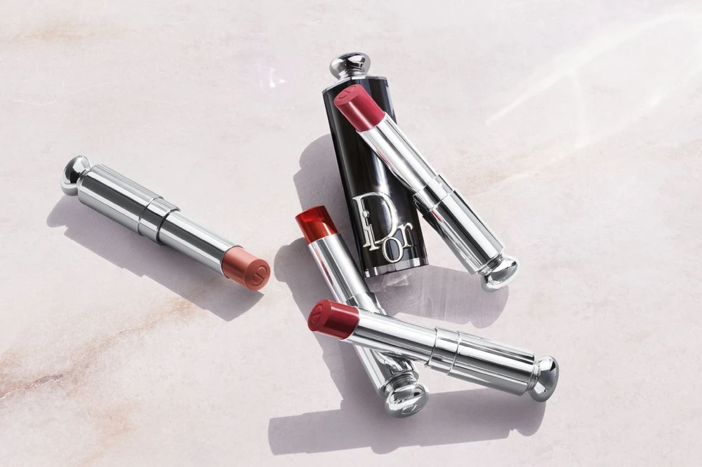 Dior Addict drėkinamieji blizgūs lūpų dažai, 558 Bois de Rose, 3,2 g