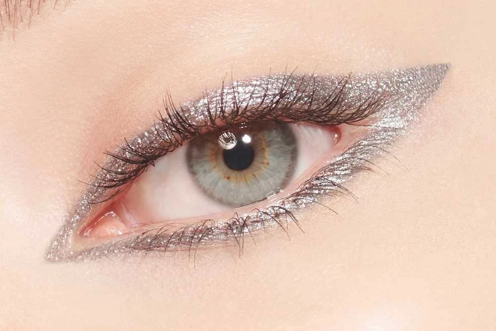 Christian Dior Diorshow On Stage Atsparus vandeniui Double-Ended Kohl Akių apvadas 076 Sidabrinis Pilkas 1.2 g