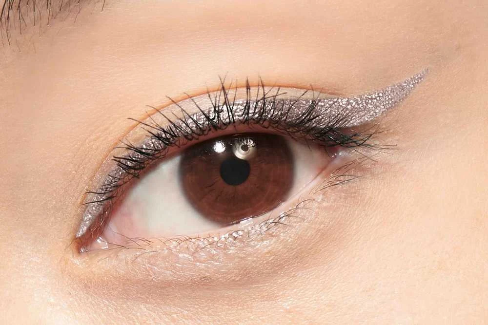 Christian Dior Diorshow On Stage Atsparus vandeniui Double-Ended Kohl Akių apvadas 076 Sidabrinis Pilkas 1.2 g