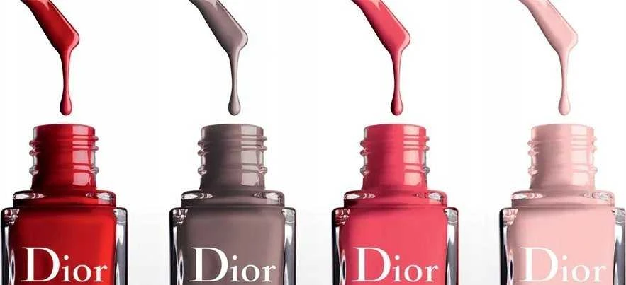 Nagų lakas DIOR VERNIS N:449 Dansante