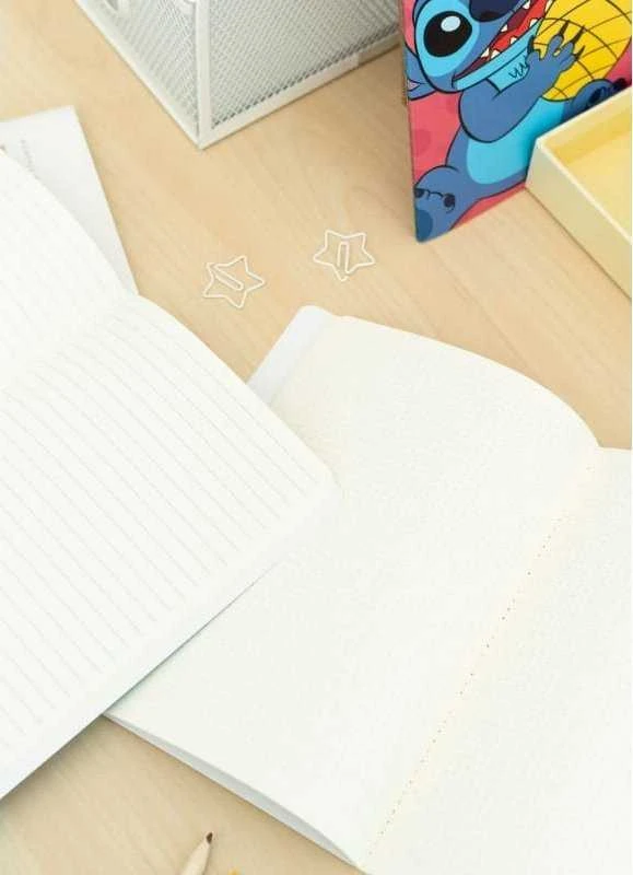 „Disney Stitch“ – A5 formato užrašų knygelių rinkinys iš „Tropical“ kolekcijos (3 vnt.)