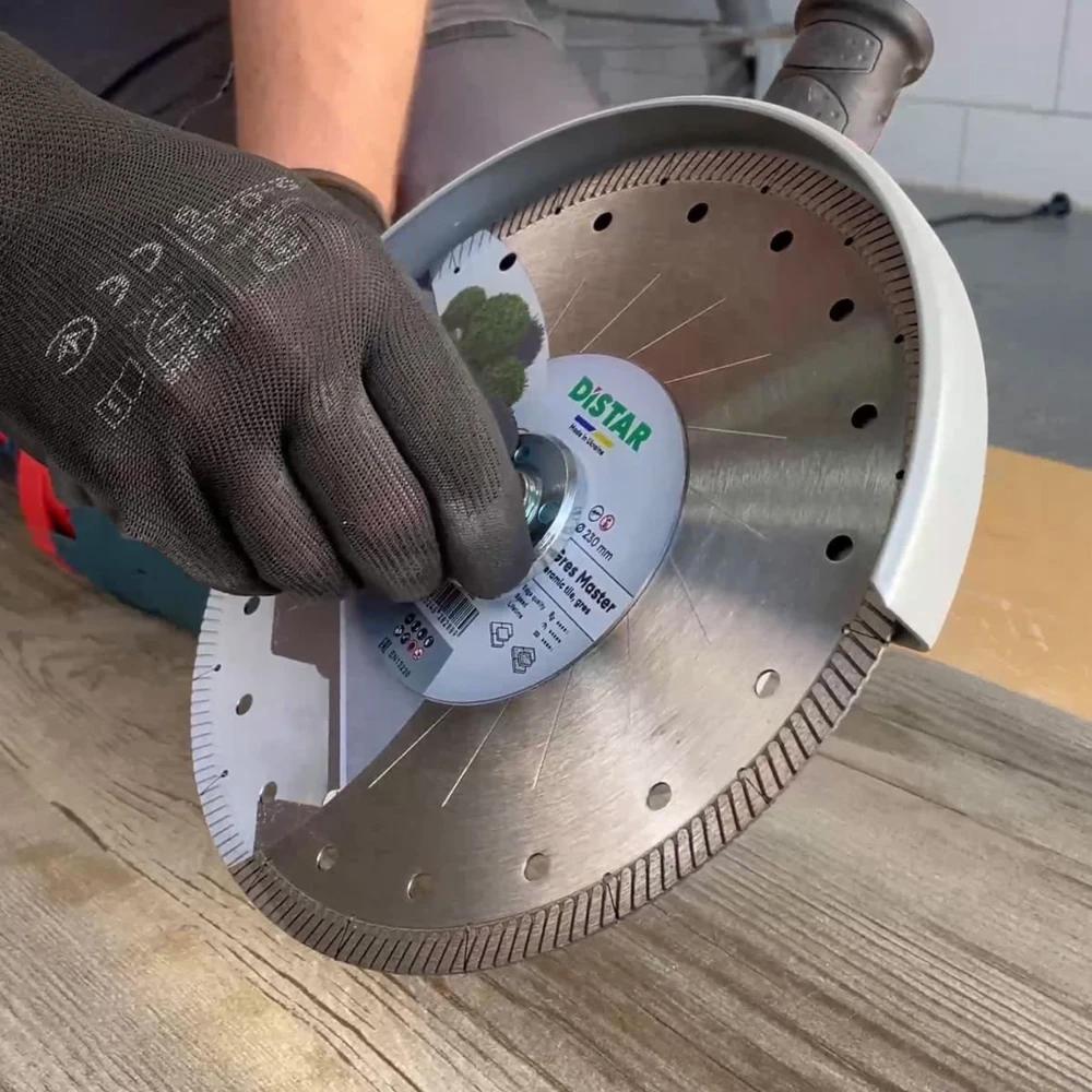 230mm DISTAR GRES MASTER Deimantinis diskas terasinėms akmens masės plytelėms pjauti