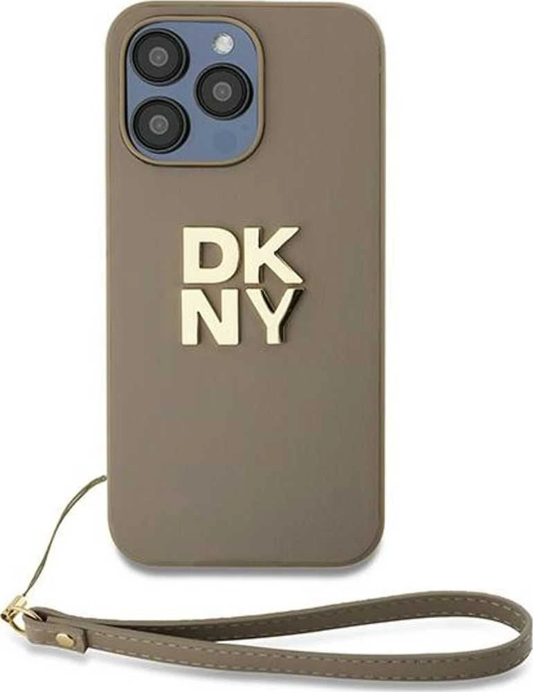 DKNY DKHCP15LPBSWSE Apple iPhone 15 Pro 6.1" smėlio spalvos kietas dėklas su riešo dirželiu ir standartiniu logotipu.