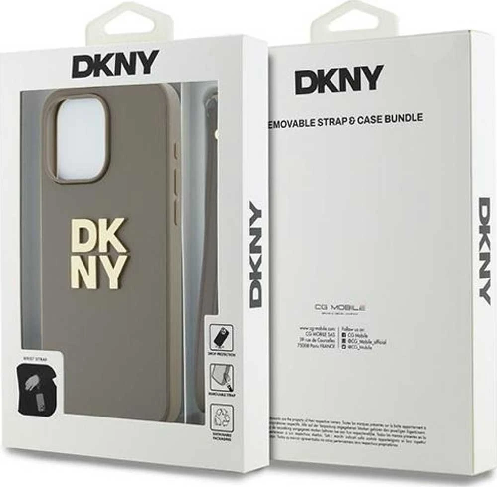 DKNY DKHCP15XPBSWSE Apple iPhone 15 Pro Max 6.7" smėlio spalvos kietas dėklas su riešo dirželiu ir standartiniu logotipu.