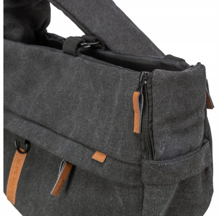 DoggyDolly Be Nordic Ingrid, torba-nosidė, juoda, 35 × 25 × 13 cm