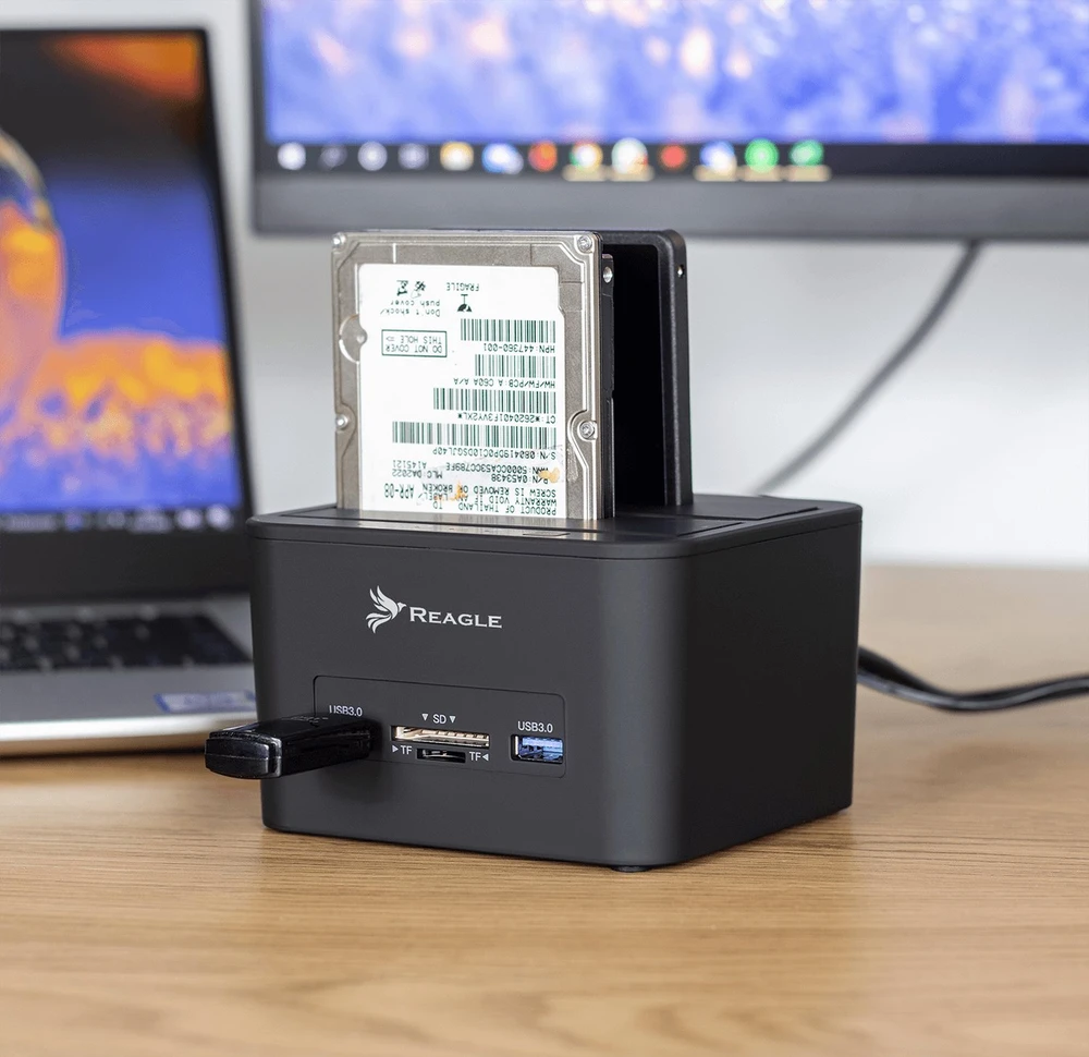Doko stotelė Reagle Bazinė stotelė DOKUJĄCA DYSKÓW HDD SSD 2x USB CZYTNIK KART