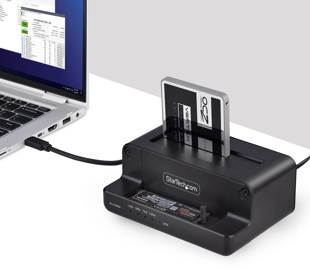 StarTech NVMe į 2.5/3.5 SATA Cloner – .