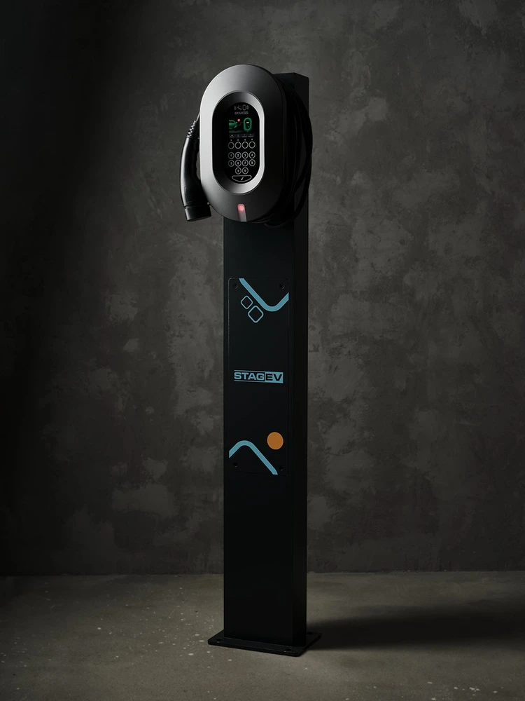 AC STAG EV CORE įkrovimo stotelė (įkrovimo laidas / 230 V lizdas)