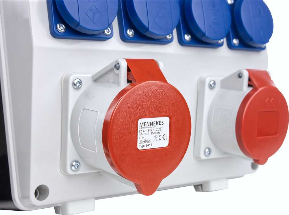 Doktorvolt Statybiniai skirstomieji įrenginiai TD-S/FI 32A 16A 4x230V kištukiniai lizdai Mennekes Doktorvolt 6916