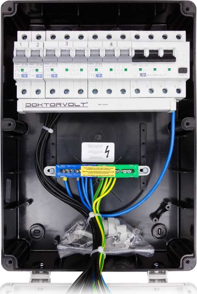 Doktorvolt Statybiniai skirstomieji įrenginiai TD-S/FI 32A 16A 4x230V kištukiniai lizdai Mennekes Doktorvolt 6916
