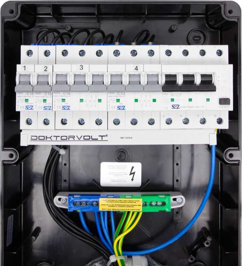 Doktorvolt Statybiniai skirstomieji įrenginiai TD-S/FI 32A 16A 4x230V kištukiniai lizdai Mennekes Doktorvolt 6916