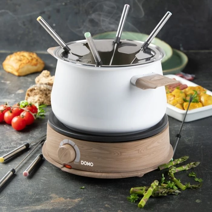 DOMO DO736F Fondue 1500 W valdymo lemputė, 8 medinės fondiu šakutės, balta