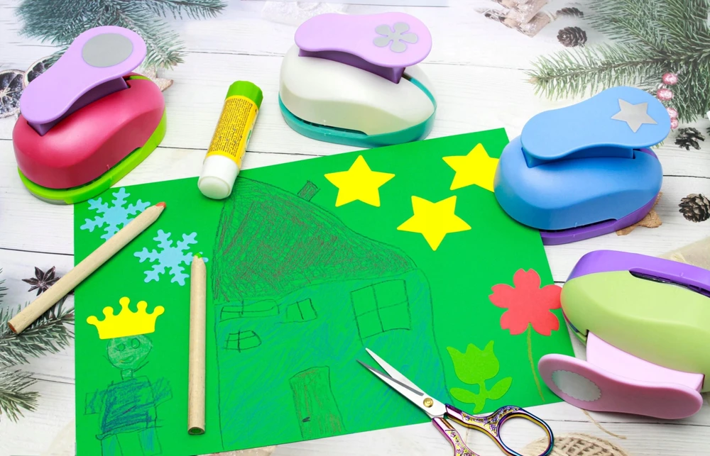 DP Craft DPCRAFT 2,5 cm žvaigždės popieriaus ir putplasčio dekoratyvinis perforatorius