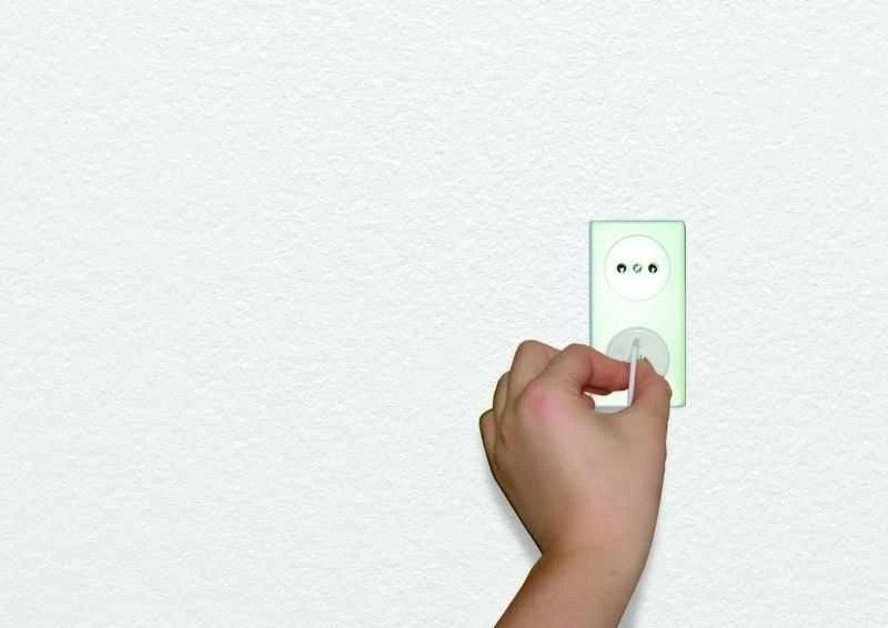 Dreambaby kištukas elektros lizdams - 12 vnt + 4 rakteliai