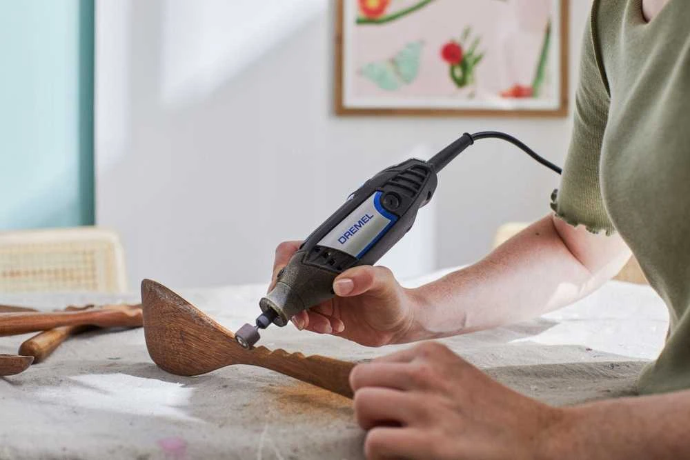 Dremel 3200-1/90 su 90 priedų
