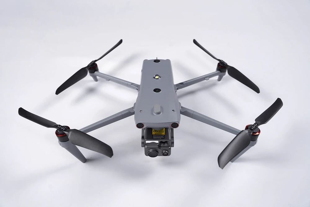 Autel EVO MAX 4T V2 Standard Bundle drone
