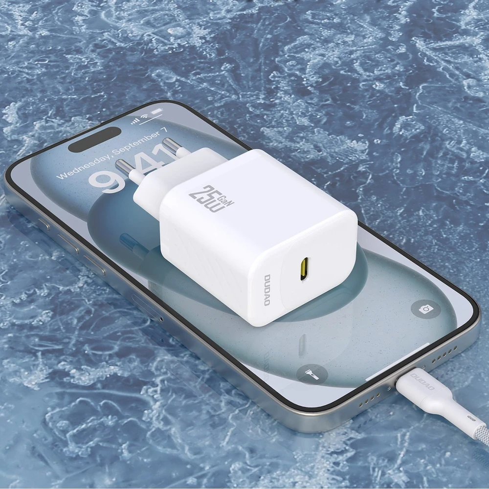 Dudao A27CEU PD 25W GaN USB-C sieninis įkroviklis su USB-C laidu - Baltas