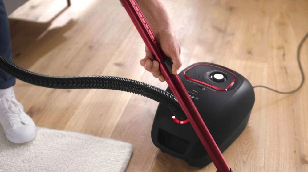 Bosch 4 serijos BGB41POW1 850 W juodas dulkių siurblys su maišeliu