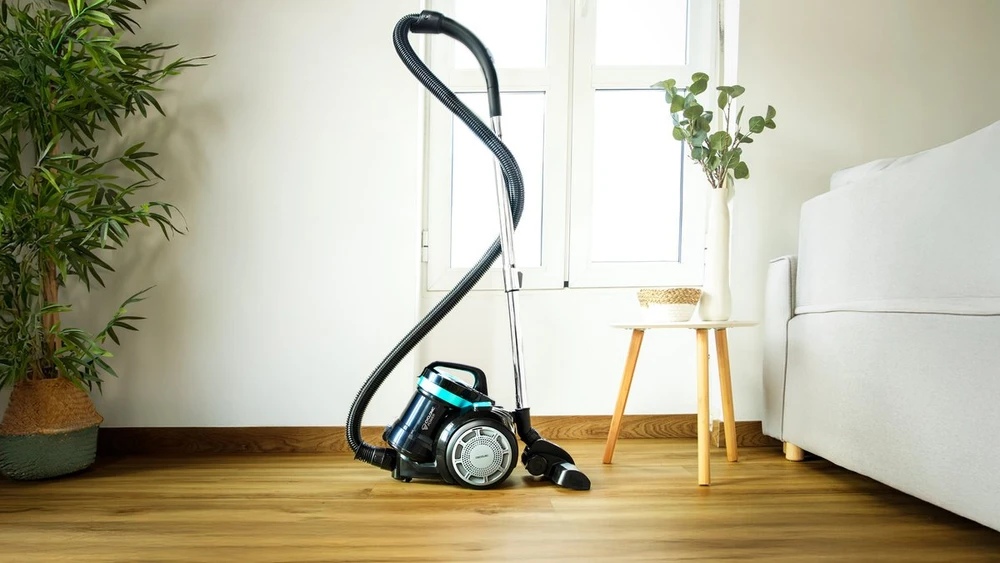 Cecotec dulkių siurblys | Conga Rockstar Cyclonic Plus | Be maišelio | Dulkių talpa 2 L | Galia 800 W | Juodas