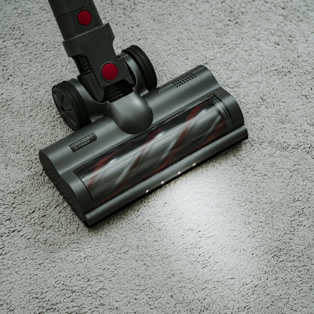 Adler AD 7062 vertikalus dulkių siurblys – „Pro LED“