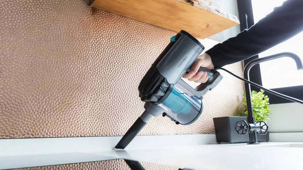 CECOTEC 05514 Siurblys-šluota Conga ThunderBrush 560 Rankinė elektrinė šluota 360 laipsnių vertikalus dulkių siurblys 2in1 600W