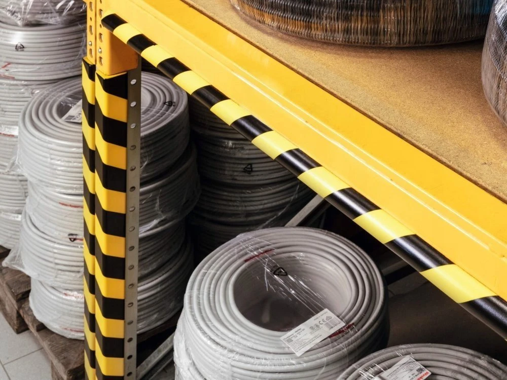 Durable DURABLE Eckschutzprofil C25R gelb/juodas selbstklebend 1m