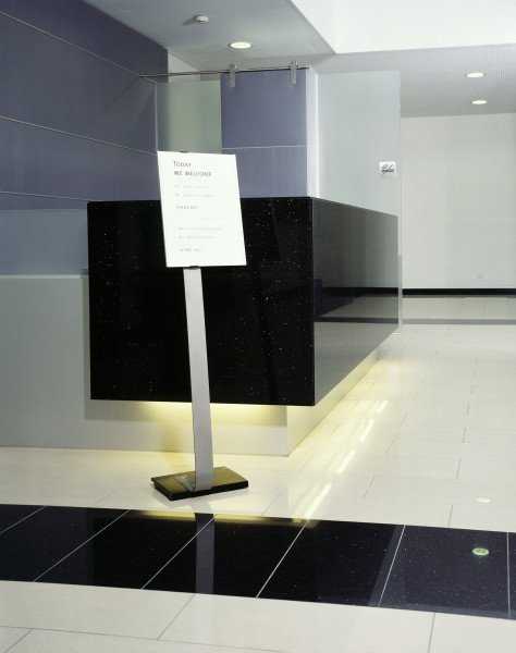 Durable Patvarus 481323, informacinis stendas, A3, akrilas, sidabras, horizontalus/vertikalus