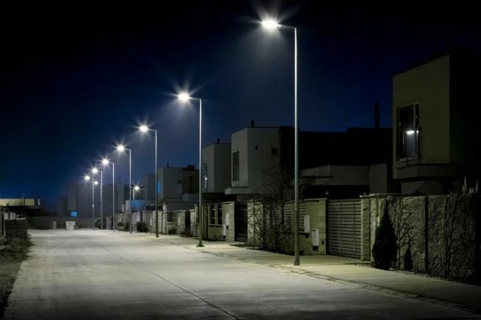Led Line Lite Gatvės šviestuvas su foto rėle LED 230V 50W 5 000lm, 140° x 70° 4000K, pilkas, FLAMINGO, IP65, IK08