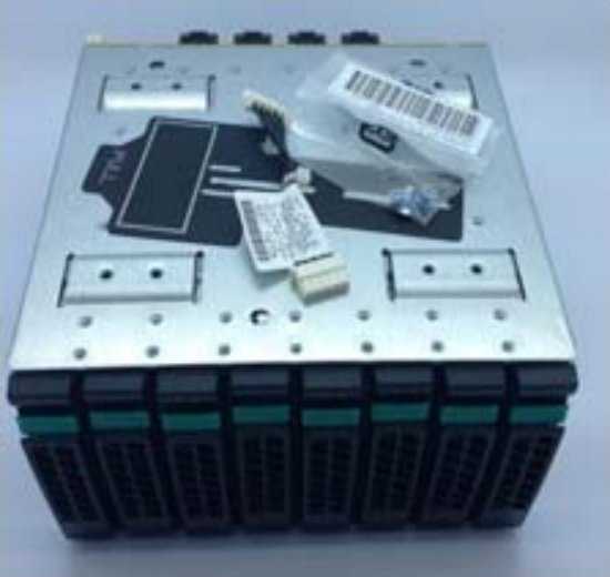 Serverio diskas Intel Backplane 8x2.5 "SAS / SATA / NVME f. R2200 WFx - A2U8X25S3PHS