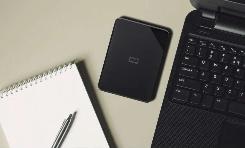 Kietasis diskas Dysk zewnętrzny HDD Western Digital Elements SE 6TB Juodas (WDBG8A0060BBK-WESN)