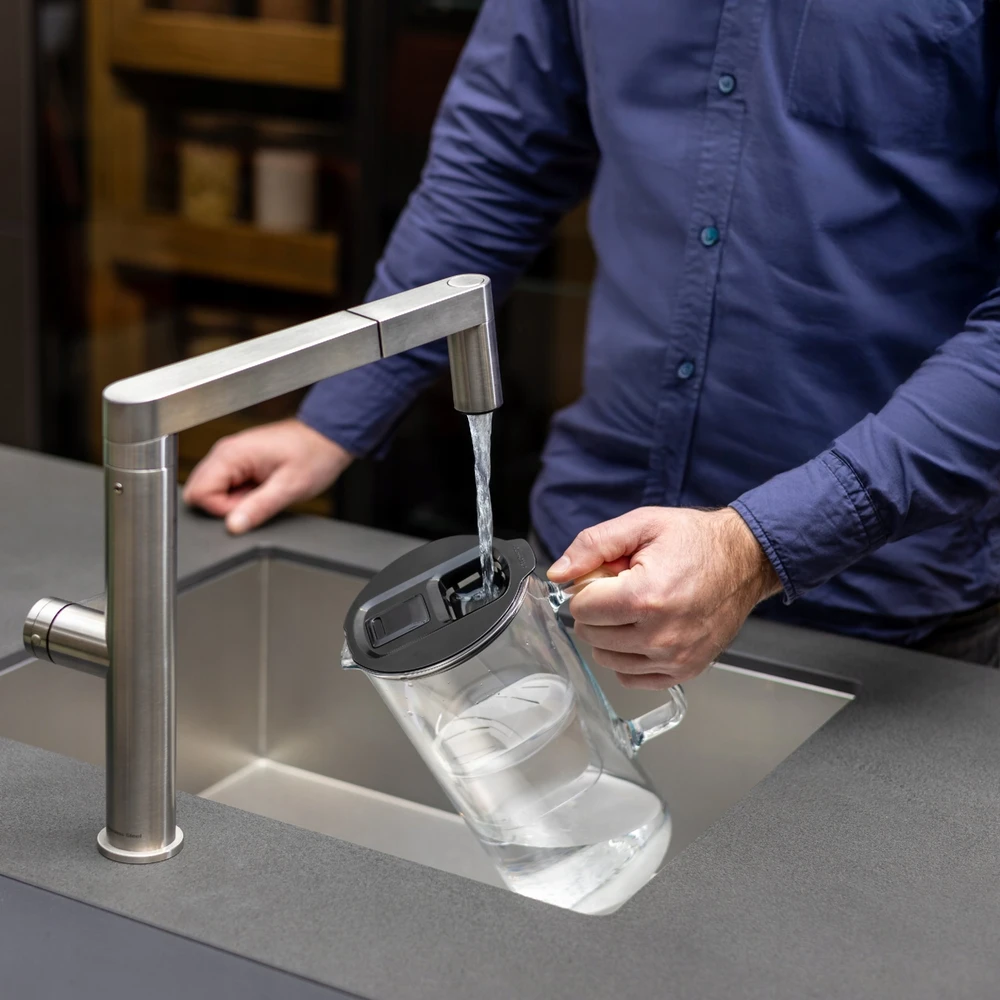 Filtravimo ąsotis Wessper ąsotis Wessper D4 BOROSILICATE MINI futureflow™ Aquamax (WES208-FF-BK)