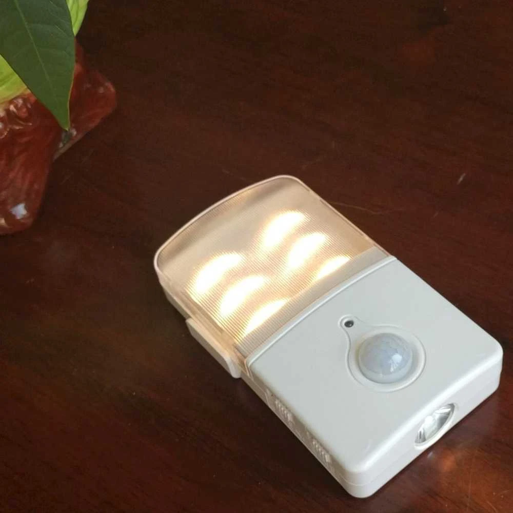 E-LIGHT ŠVIESTUVAS TVIRTINAMAS 0.5W 40LM 4000K 3XAAA